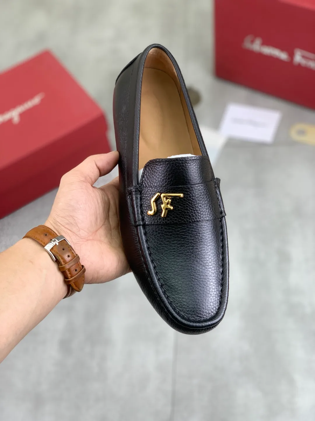 Men's Men's Shoes 💰P380💰【New Style】Water-dyed Pigli 🆘【Salvatore Ferragamo】Men's latest casual beanie shoes! Available at counters simultaneously! The fabric is made of specially imported original calfskin, and the interior is made of imported water-dyed pigskin. It is absolutely luxurious and leads the fashion trend. Matching code: 38-45 3️⃣colors available